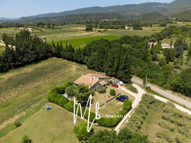 Maison Cucuron - 6 chambres - 550m²