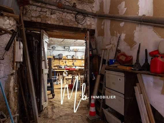 Maison Cucuron - 6 chambres - 550m²