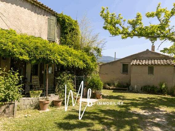 Maison Cucuron - 6 chambres - 550m²