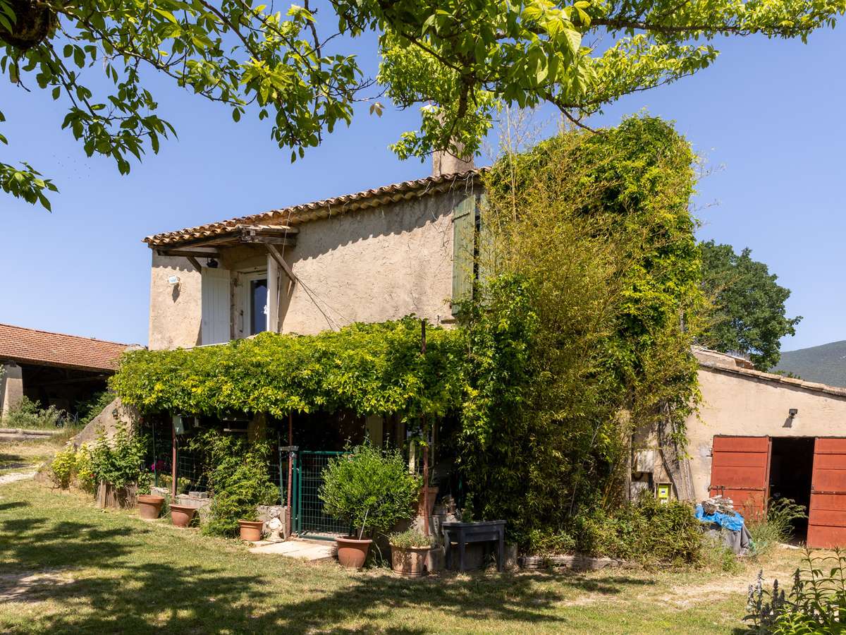 Maison Cucuron