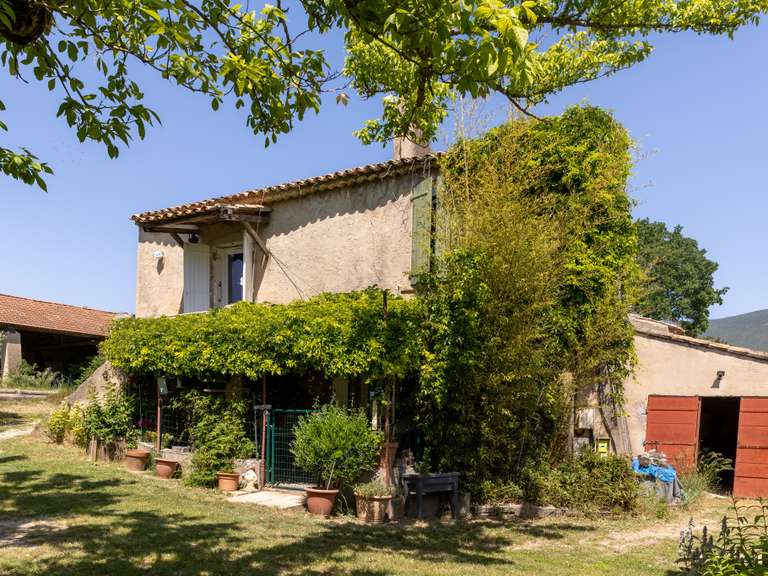 Maison Cucuron - 6 chambres - 550m²