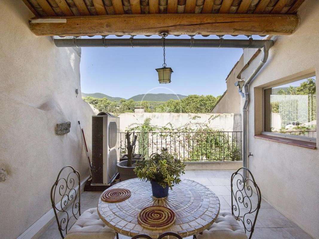 Maison Cucuron