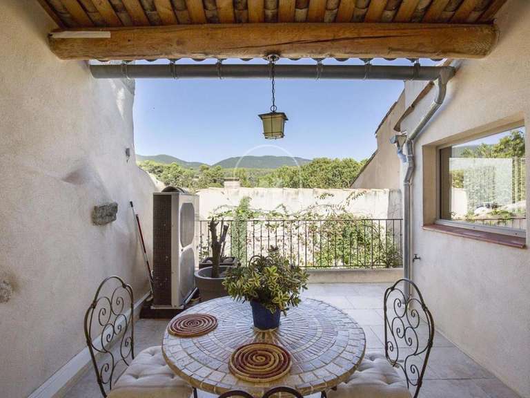 Maison Cucuron - 3 chambres - 124m²