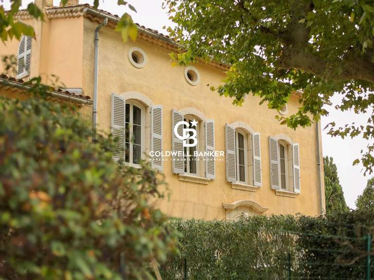 Domaine viticole Cuers - 7 chambres - 1100m²