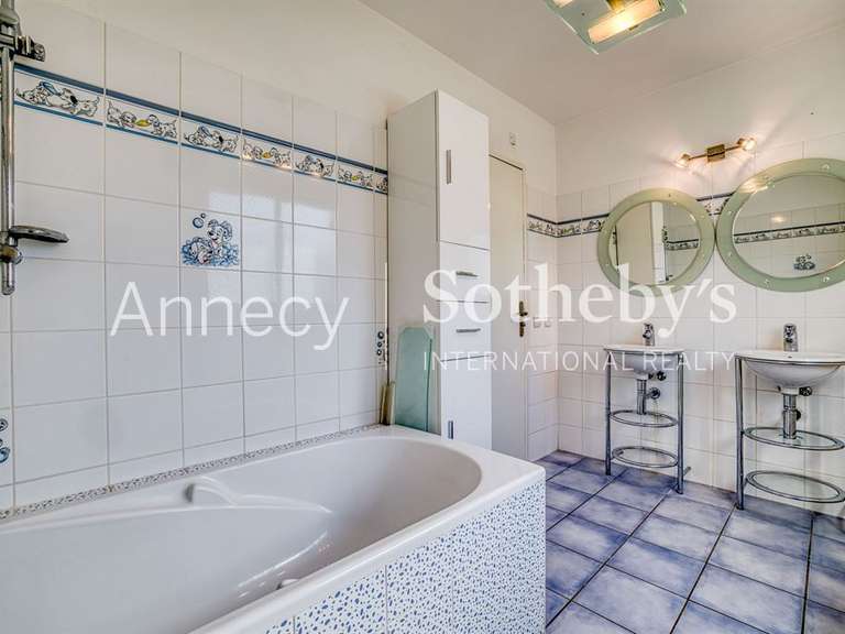Maison Culoz - 5 chambres - 330m²