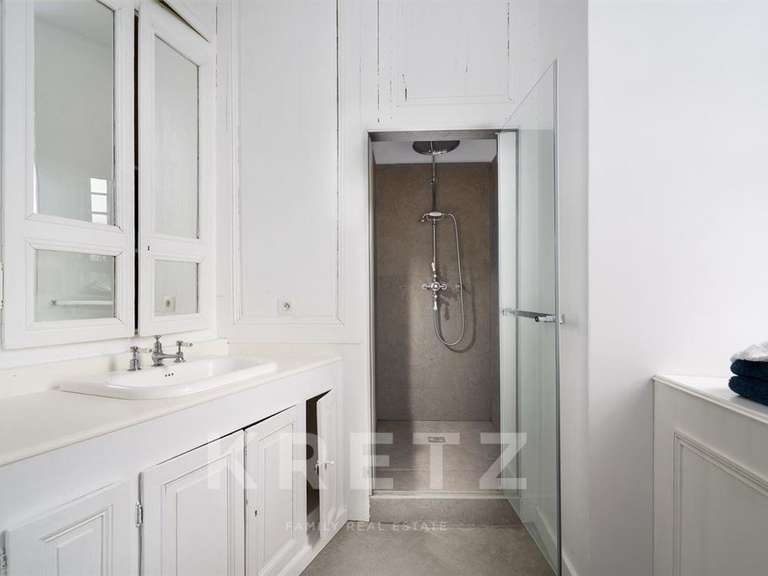 Appartement Curis-au-Mont-d'Or - 2 chambres - 140m²