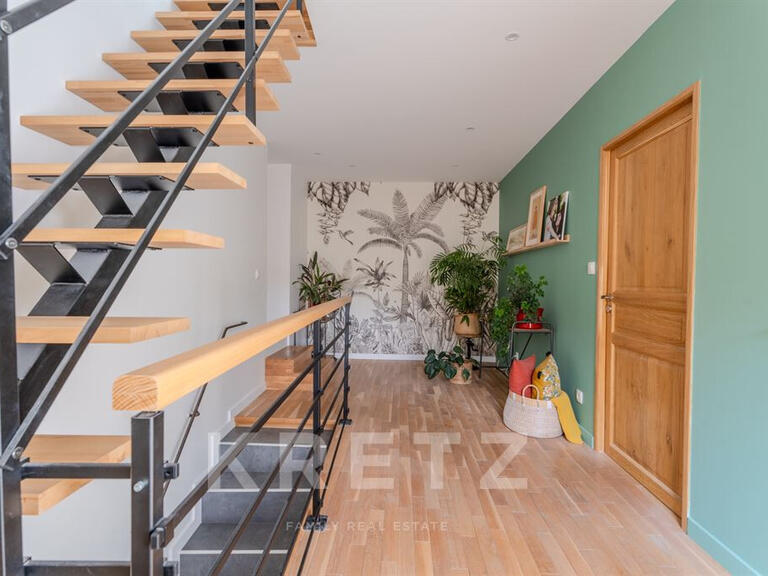 House Curis-au-Mont-d'Or - 5 bedrooms - 296m²