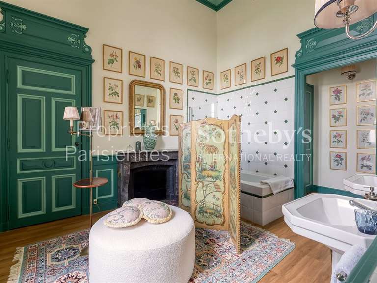 Château Curzay-sur-Vonne - 2900m²