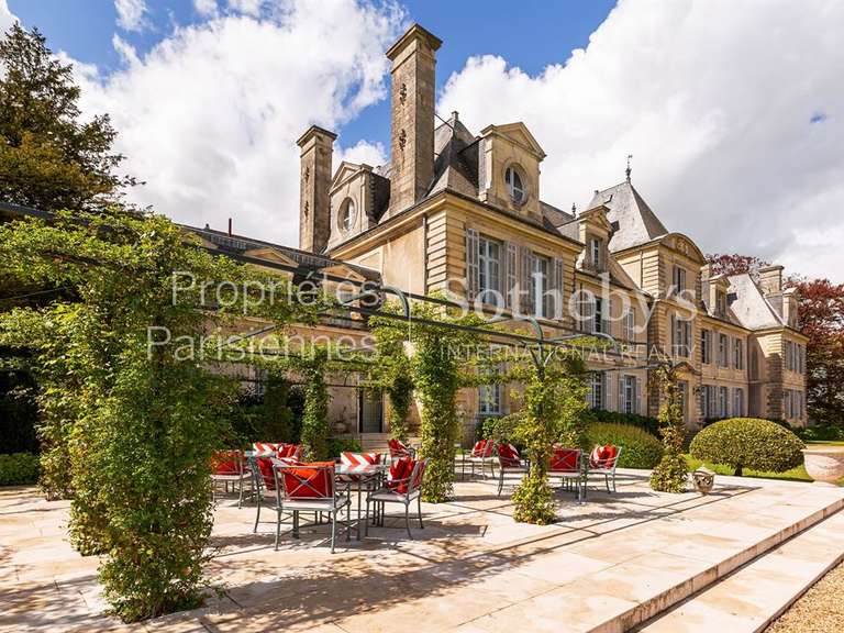 Château Curzay-sur-Vonne - 3400m²