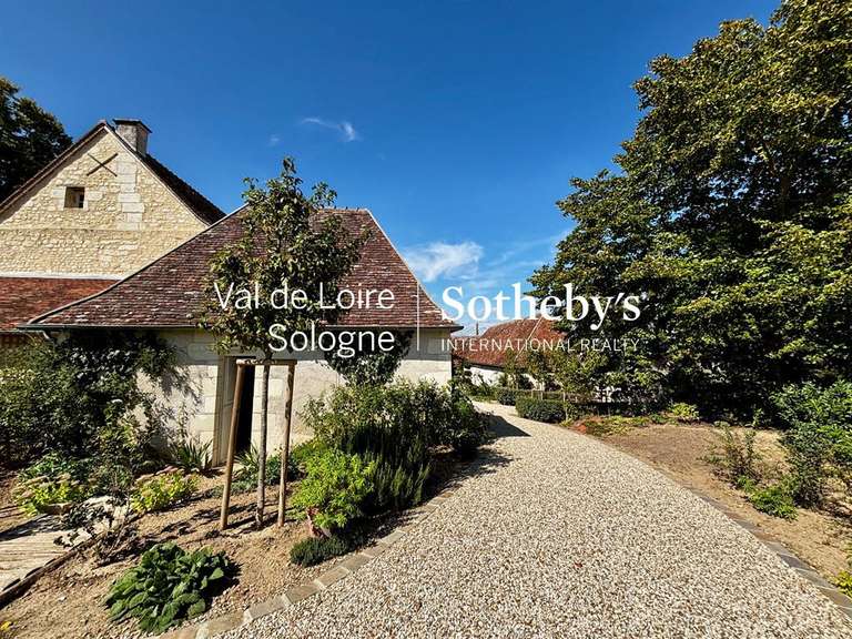 Maison Cussay - 3 chambres - 231m²