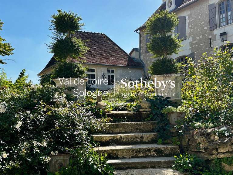 Maison Cussay - 3 chambres - 231m²