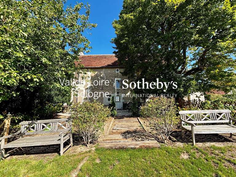 Maison Cussay - 3 chambres - 231m²