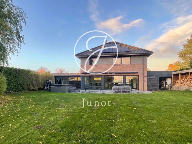 Maison Cysoing - 5 chambres - 167m²