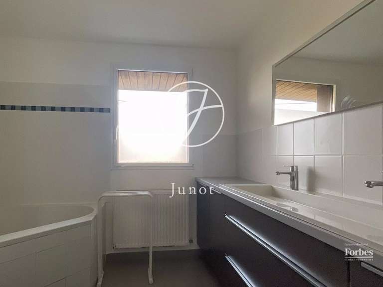 Maison Cysoing - 5 chambres - 167m²