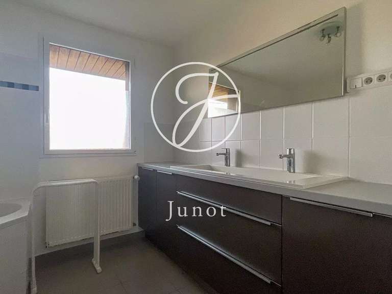 Maison Cysoing - 5 chambres - 167m²