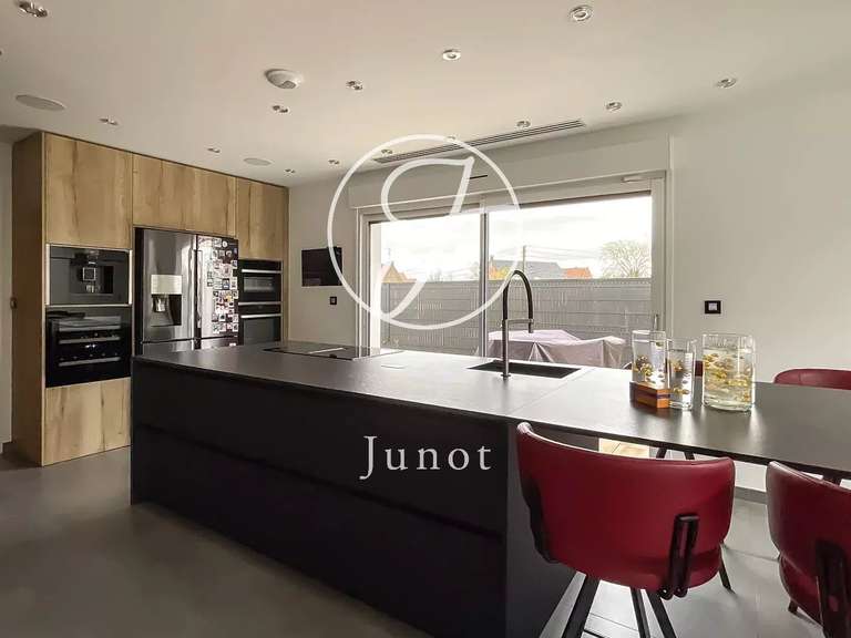 Maison Cysoing - 5 chambres - 386m²