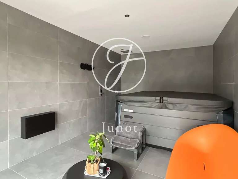 Maison Cysoing - 5 chambres - 386m²