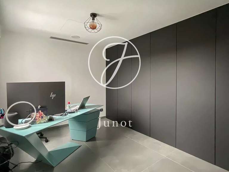 Maison Cysoing - 5 chambres - 386m²