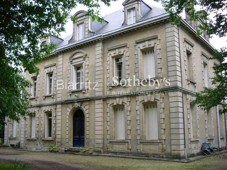 Château Dax - 7 chambres - 550m²