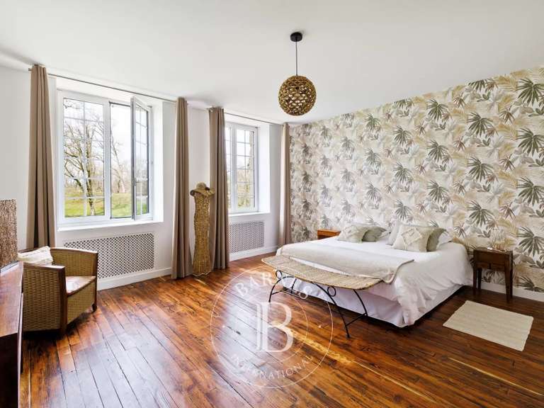 Château Dax - 8 chambres - 650m²