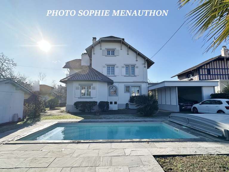 Maison Dax - 5 chambres - 203m²