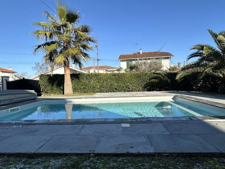 Maison Dax - 5 chambres - 203m²
