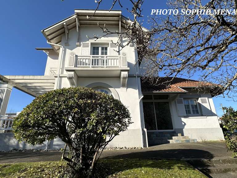 Maison Dax - 5 chambres - 203m²