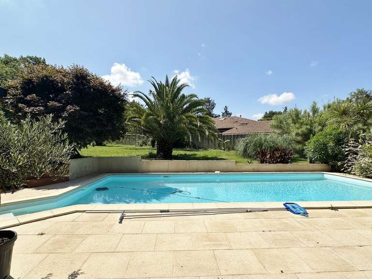 Maison Dax - 5 chambres - 188m²