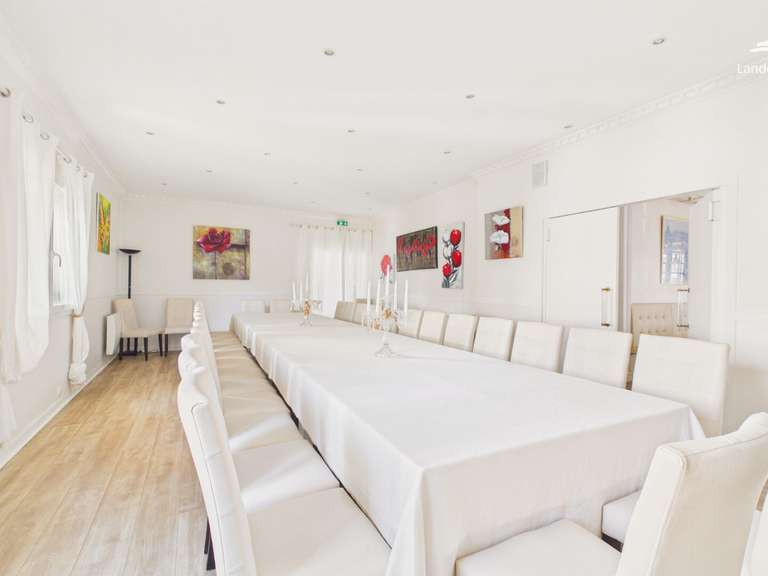 House Dax - 9 bedrooms - 735m²