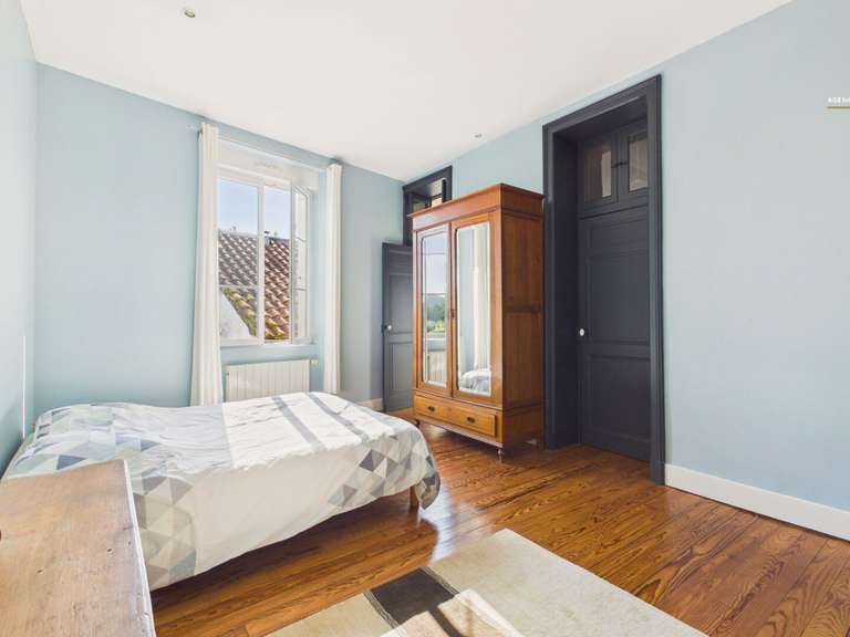House Dax - 9 bedrooms - 539m²