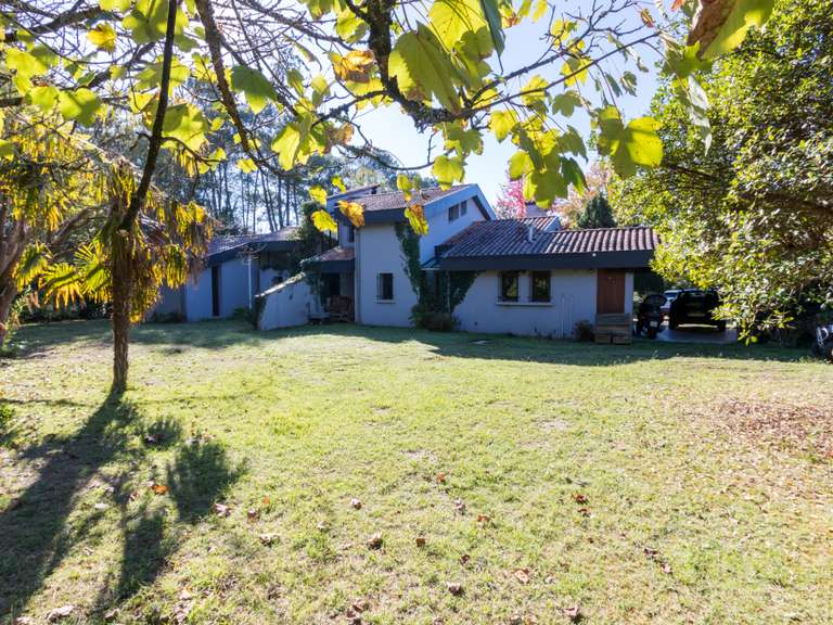 Propriété Dax - 3 chambres - 211m²