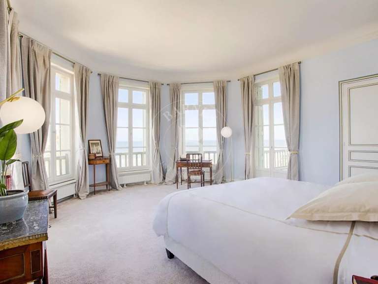 Property Deauville - 20 bedrooms