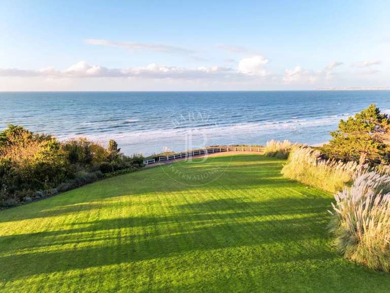 Property Deauville - 20 bedrooms