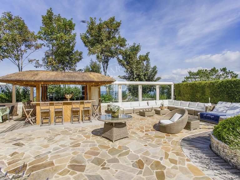 Property Deauville - 20 bedrooms