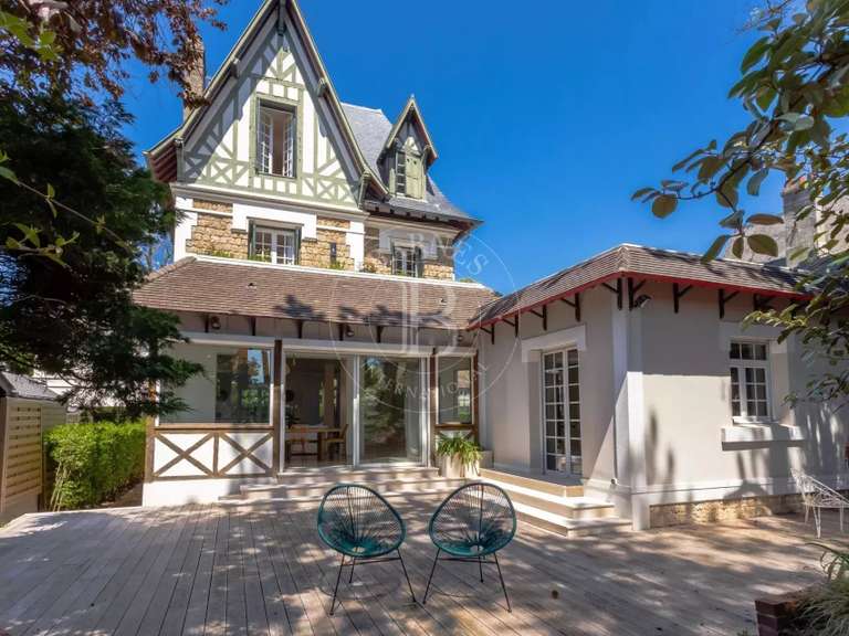 Villa Deauville - 5 bedrooms - 290m²
