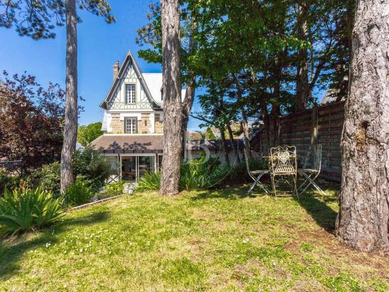 Villa Deauville - 5 bedrooms - 290m²