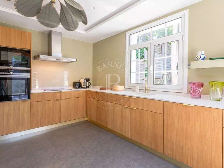 Villa Deauville - 5 bedrooms - 290m²