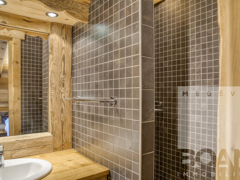Appartement Demi-Quartier - 3 chambres - 102m²
