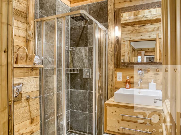 Appartement Demi-Quartier - 3 chambres - 102m²