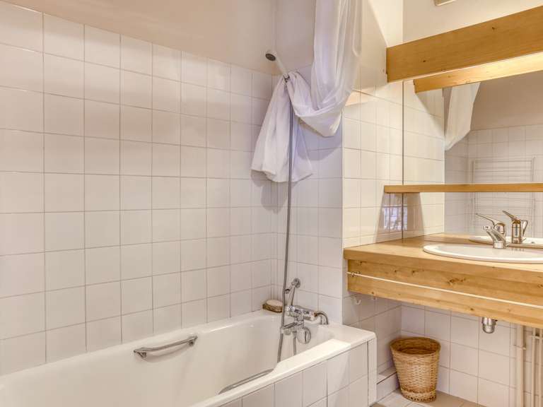 Appartement Demi-Quartier - 4 chambres - 100m²