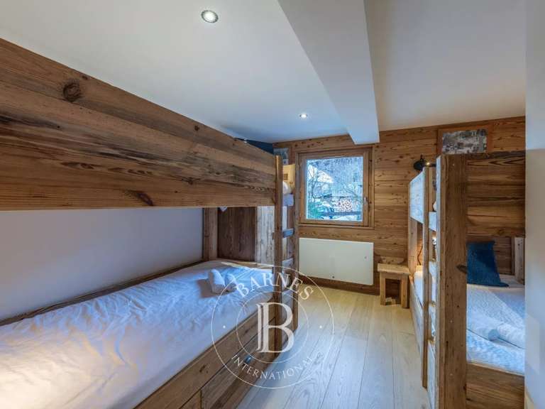 Appartement Demi-Quartier - 3 chambres - 80m²