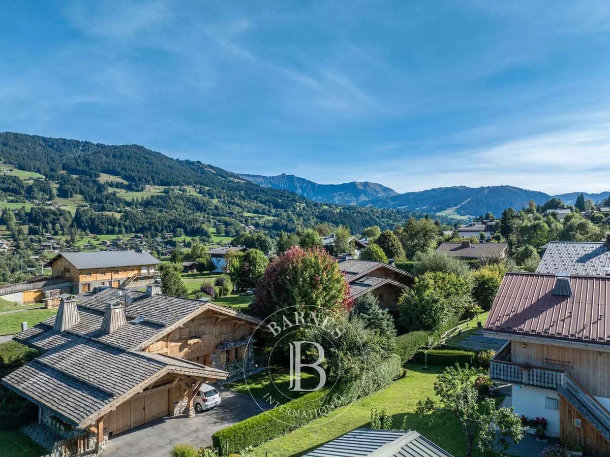 Unusual property Demi-Quartier