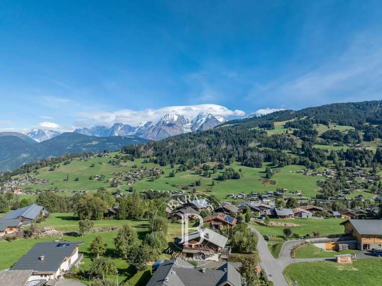 Unusual property Demi-Quartier - 527m²