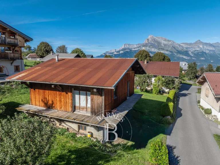 Unusual property Demi-Quartier - 527m²