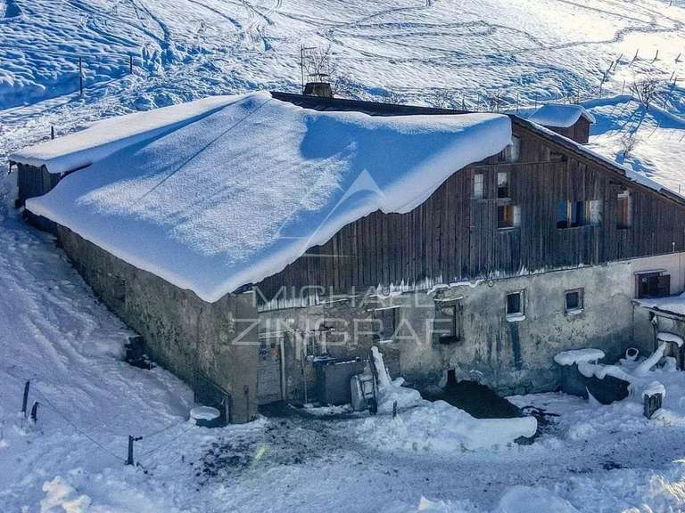 Bien atypique Demi-Quartier - 500m²