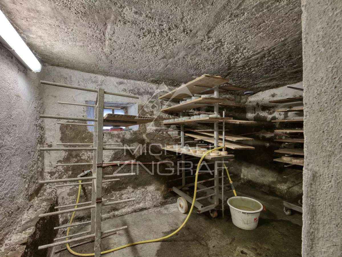 Bien atypique Demi-Quartier