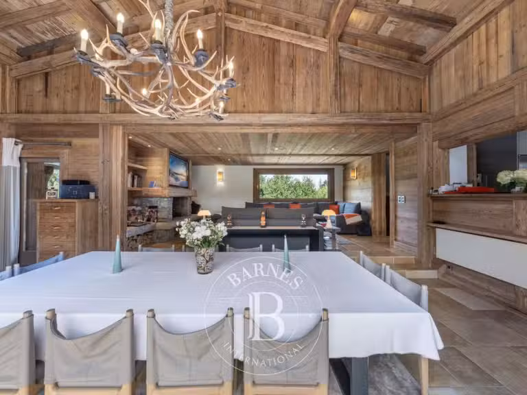 Chalet Demi-Quartier - 5 chambres - 340m²