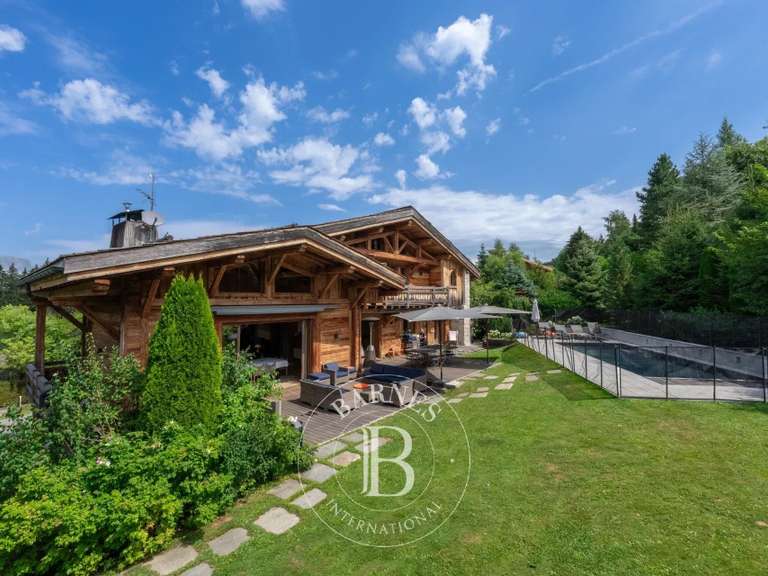 Chalet Demi-Quartier - 5 chambres - 340m²