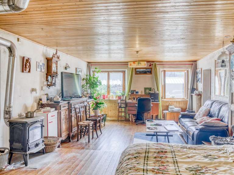 Maison Demi-Quartier - 527m²