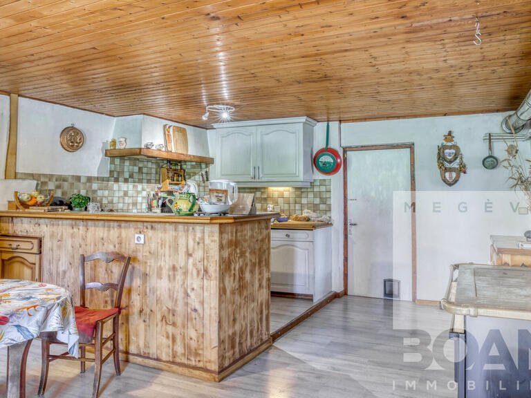 House Demi-Quartier - 527m²